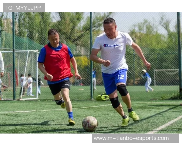 终极足球无限金币版畅享无尽乐趣打造你的足球梦之队